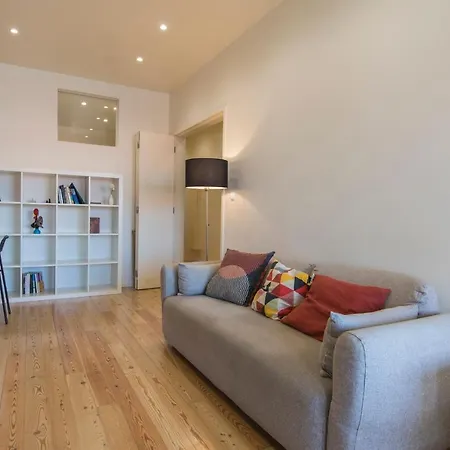 Apartment Lovelystay Modern Flat In Anjos *